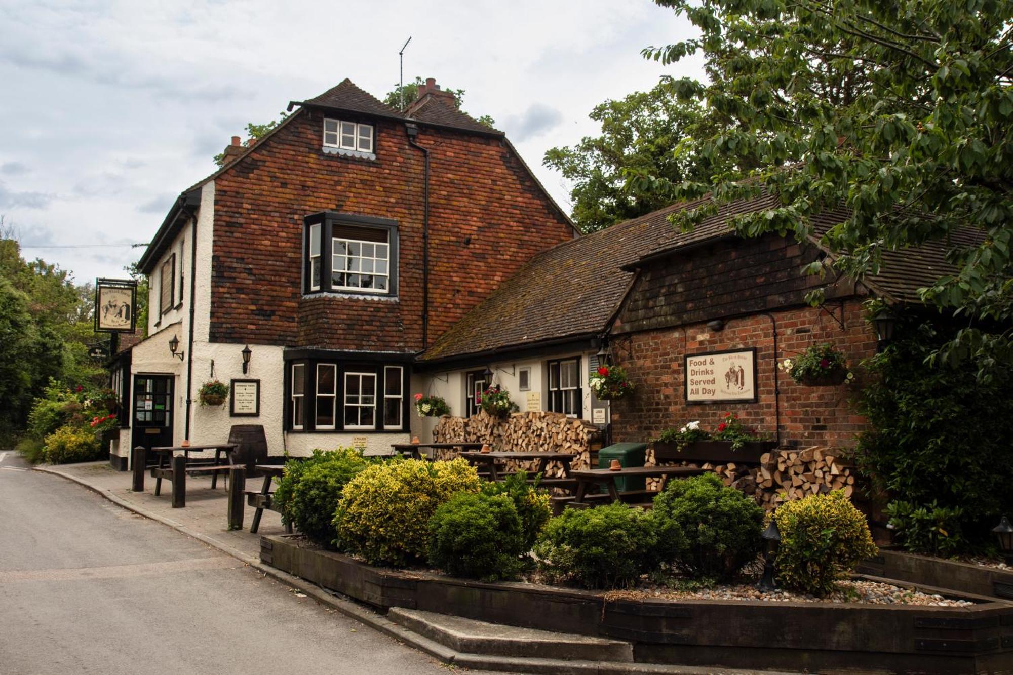 מיידסטון The Black Horse Inn מראה חיצוני תמונה